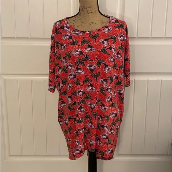 Lularoe‎ Irma - Picture 1 of 6